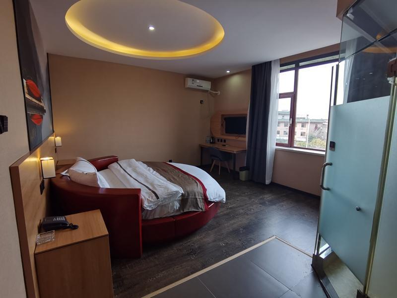 Тяньцзинь: Thank Inn Tianjin Jinghai District Daqiuzhuang