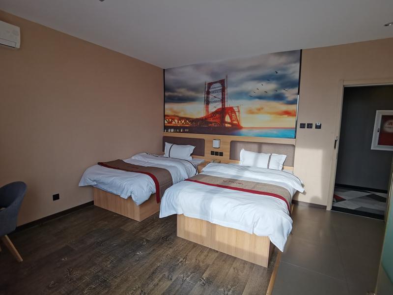 Тяньцзинь: Thank Inn Tianjin Jinghai District Daqiuzhuang