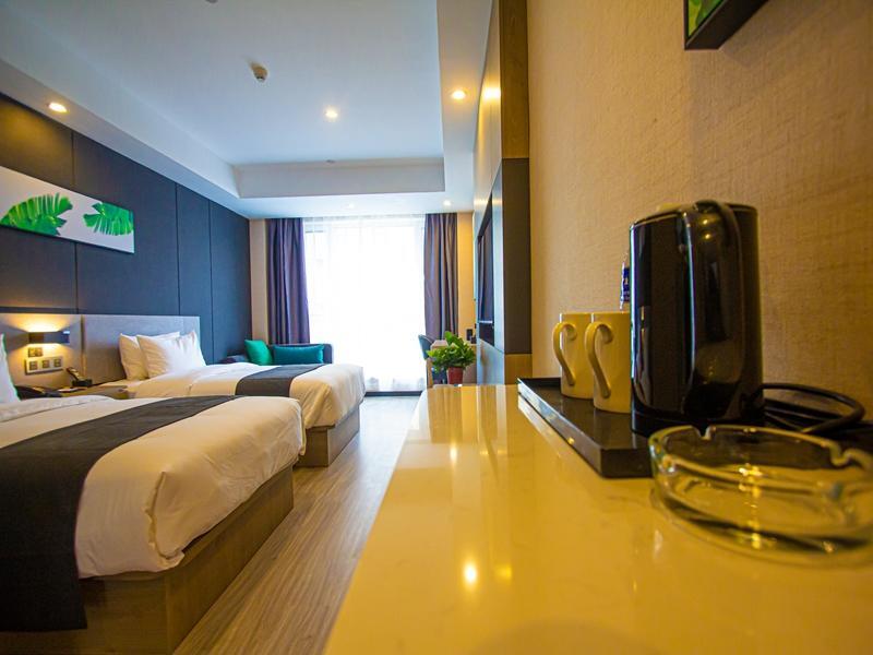 Тяньшуй: UP AND IN Hotel Gansu Tianshui Maiji District Railway Station