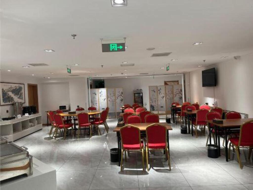 Пекин: Super 8 Hotel (Beijing Huairou Kaifang Road)