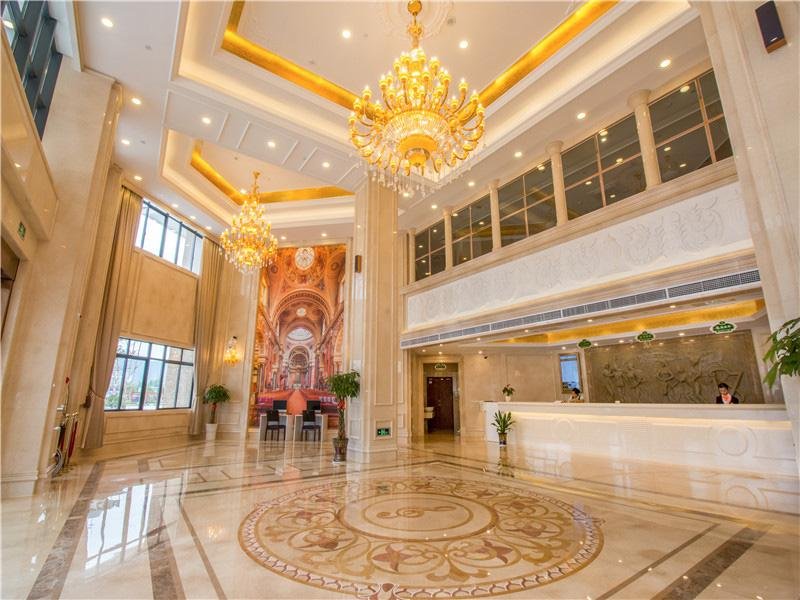 Гуйлинь: Vienna Hotel Guilin Pingle Bus Station