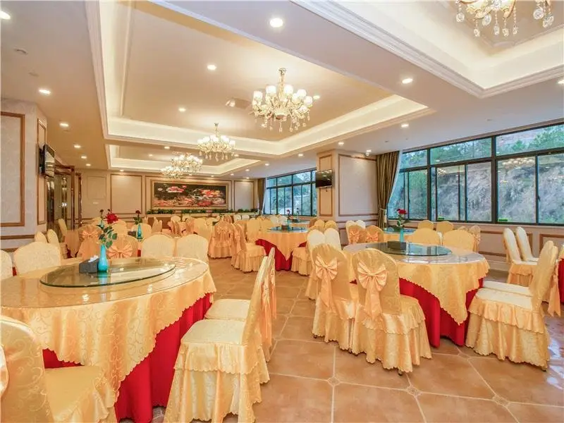 Гуйлинь: Vienna Hotel Guilin Pingle Bus Station