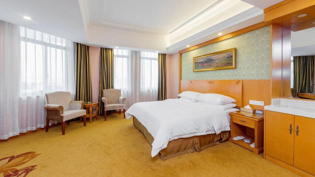 Гуйлинь: Vienna Hotel Guilin Pingle Bus Station