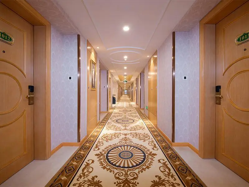 Чэнду: Vienna Hotel Chengdu Dafeng Metro Station