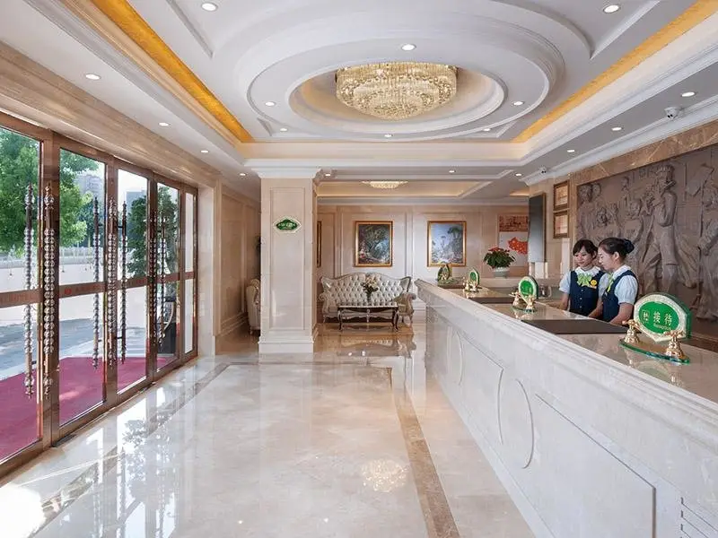 Шэньчжэнь: Vienna Hotel Shenzhen Guanlan Renmin Road Heping Branch