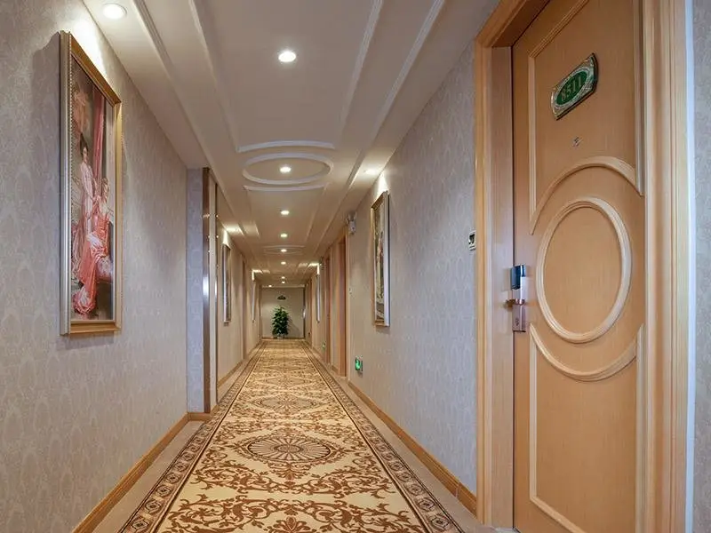 Шэньчжэнь: Vienna Hotel Shenzhen Guanlan Renmin Road Heping Branch