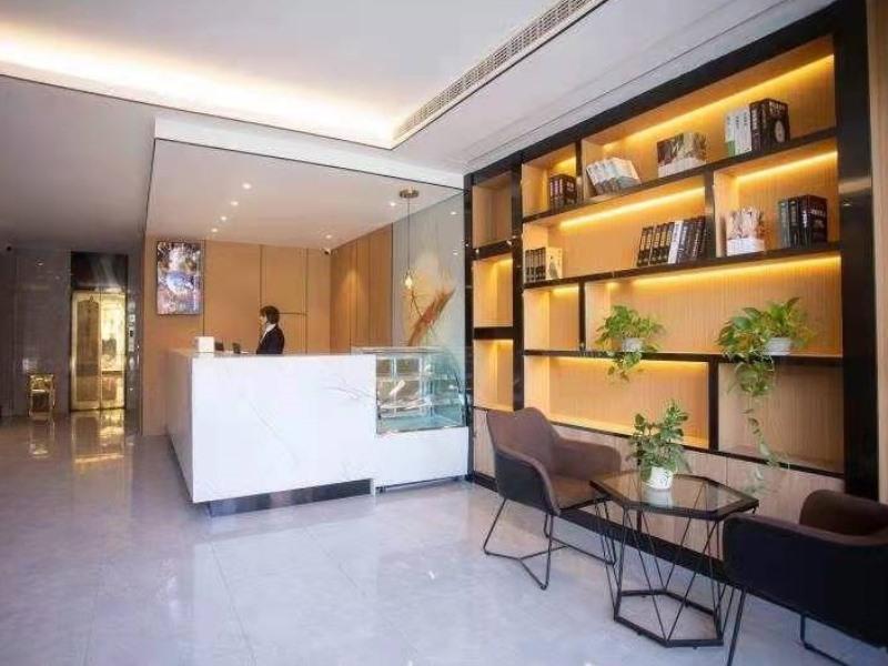 Уси: GreenTree Inn Express Wuxi Railway Station North Exit Metro Station