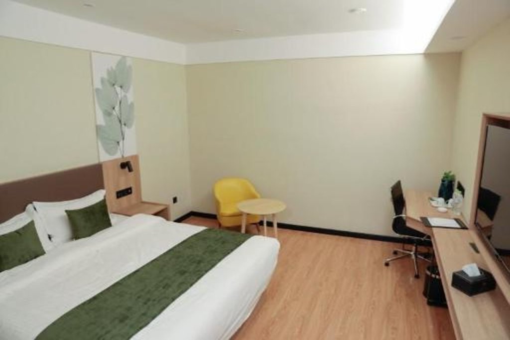 Циндао: GreenTree Inn Express Shandong Qingdao Chengyang District Aodong Road