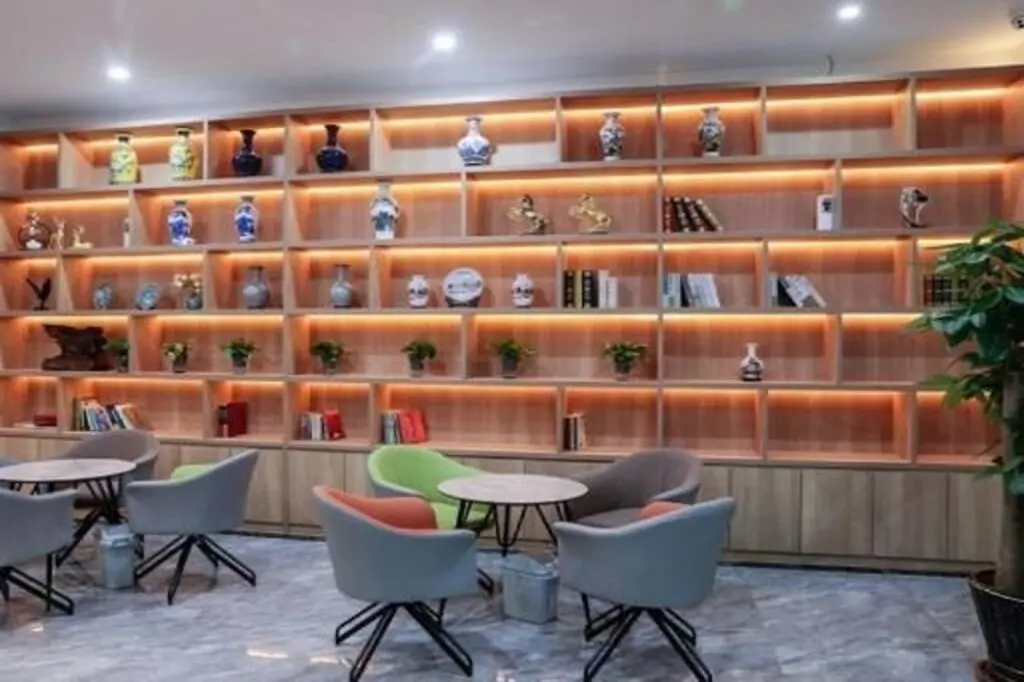 Циндао: GreenTree Inn Express Shandong Qingdao Chengyang District Aodong Road