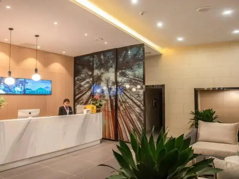 Мяньян: Greentree Inn Mianyang Airport Express Hotel
