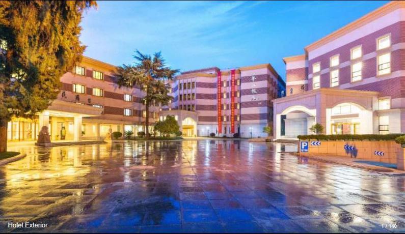 Huajiang Hotel — фото 1