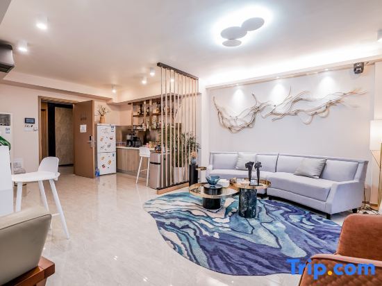 Ухань: Leisure· River View Loft Suites Hotel (Qiaokou Road Metro Branch, Yuexiu Fortune Center)