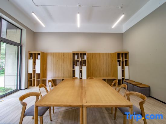 Хайкоу: Jizhu Holiday Apartment (Hainan University City People's Hospital)