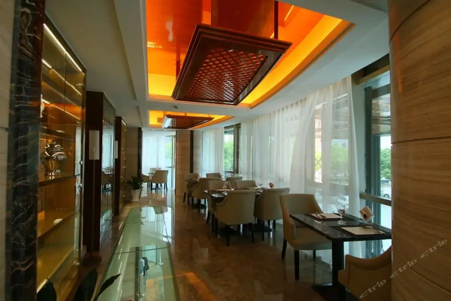 Шанхай: Fuyi International Hotel (Shanghai International Tourism Resort Zhoupu)