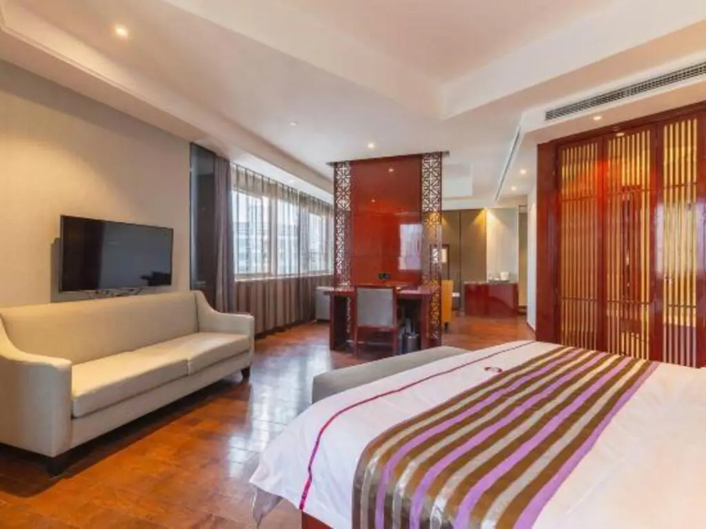 Шанхай: Fuyi International Hotel (Shanghai International Tourism Resort Zhoupu)