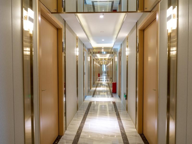 Шэньчжэнь: GreenTree Alliance Hotel Shenzhen Futian District Exhibition Center Jingtian Metro Station