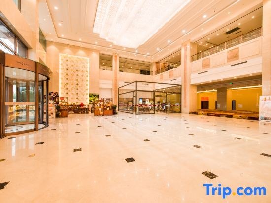 Чэндэ: Vienna International Hotel (Chengde University Town High Speed Railway Station)