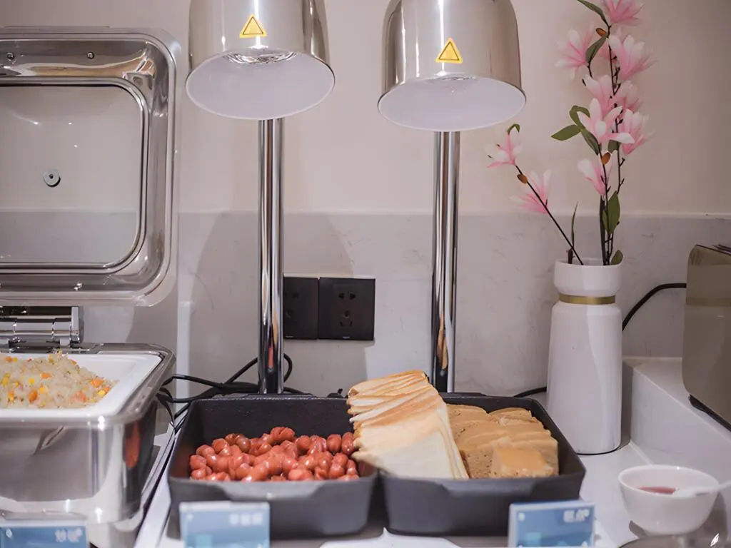 Учжоу: City Comfort Inn Wuzhou Sanqi City Rose Lake Park
