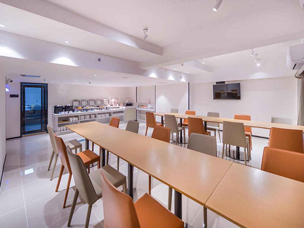 City Comfort Inn Wuzhou Sanqi City Rose Lake Park — фото 1