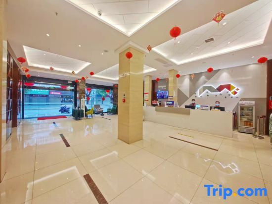Джин-Чжоу: Borrman Hotel Jingzhou Ancient City East Gate Wanda
