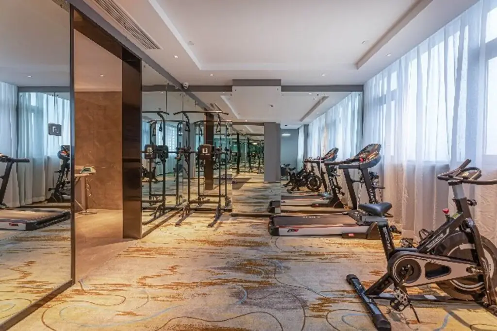 Шаоксинг: Yishang Hotel (Shaoxing North Station China Textile City Cross-border E-commerce Industrial Park)