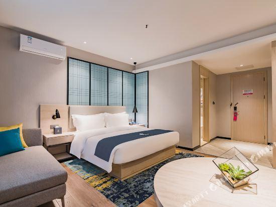 Гуанчжоу: Echarm Hotel Guangzhou Julong Metro Station Jiangnan Market
