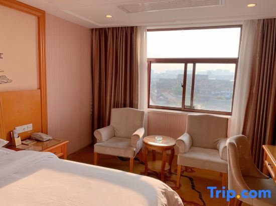 Байсе: Vienna Hotel Guangxi Tianyang Ancient City High-Speed Railway Station