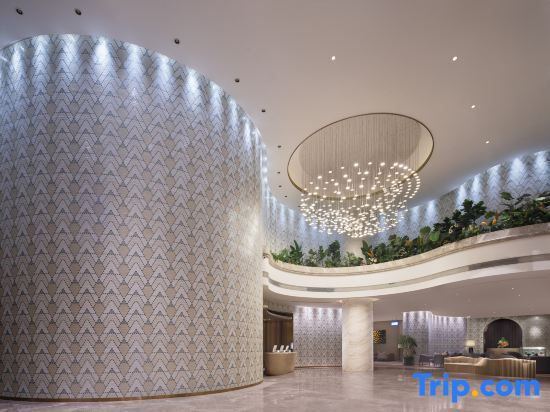 Ухань: Moon Hotel