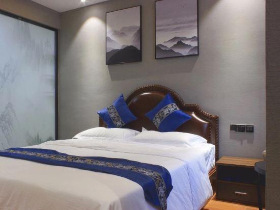 Чжанцзяцзе: Ryan Hotel