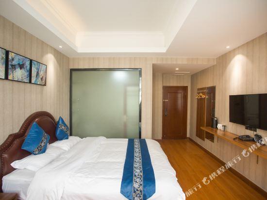 Чжанцзяцзе: Ryan Hotel