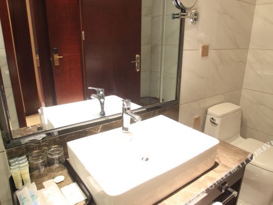 Хэфэй: Yuzhen Hotel (Hefei South Railway Station Zhongke University)