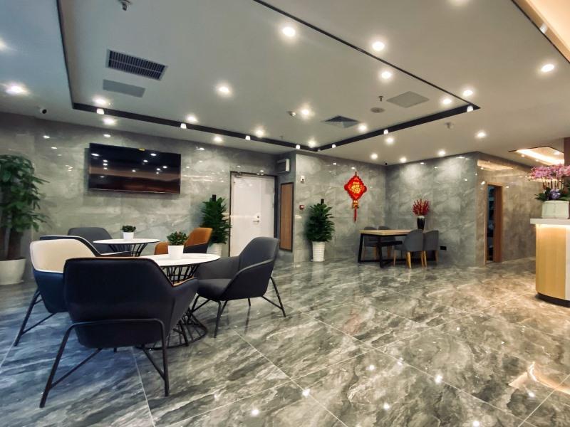 Цзинань: Shell Hotel Shandong Jinan Daming Lake