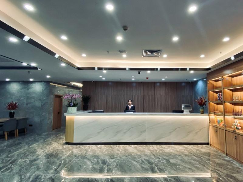 Цзинань: Shell Hotel Shandong Jinan Daming Lake