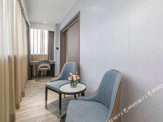 Фучжоу: Greentree Inn Express (Fuzhou Baolong City Plaza)