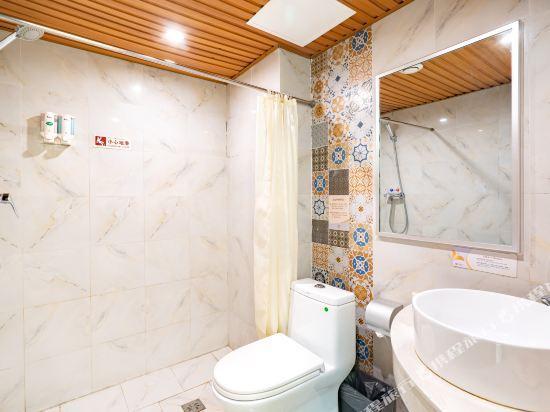 Цзинань: Yayue Hotel (Jinan Qilu Hospital Quancheng Square store)
