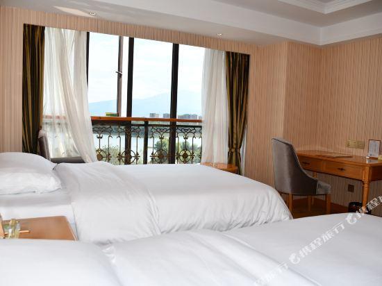 Лешан: Vienna Hotel (Emei Mountain High Speed Railway Station)