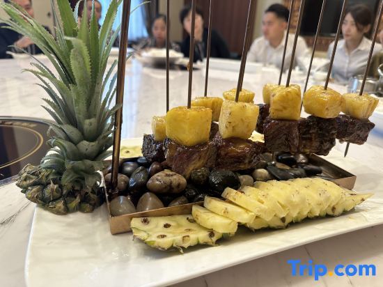 Charming Hainan Huangma Holiday Hotel — фото 1