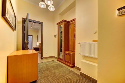 Санкт-Петербург: Sutkipeterburg on Chkalovskoy Apartaments