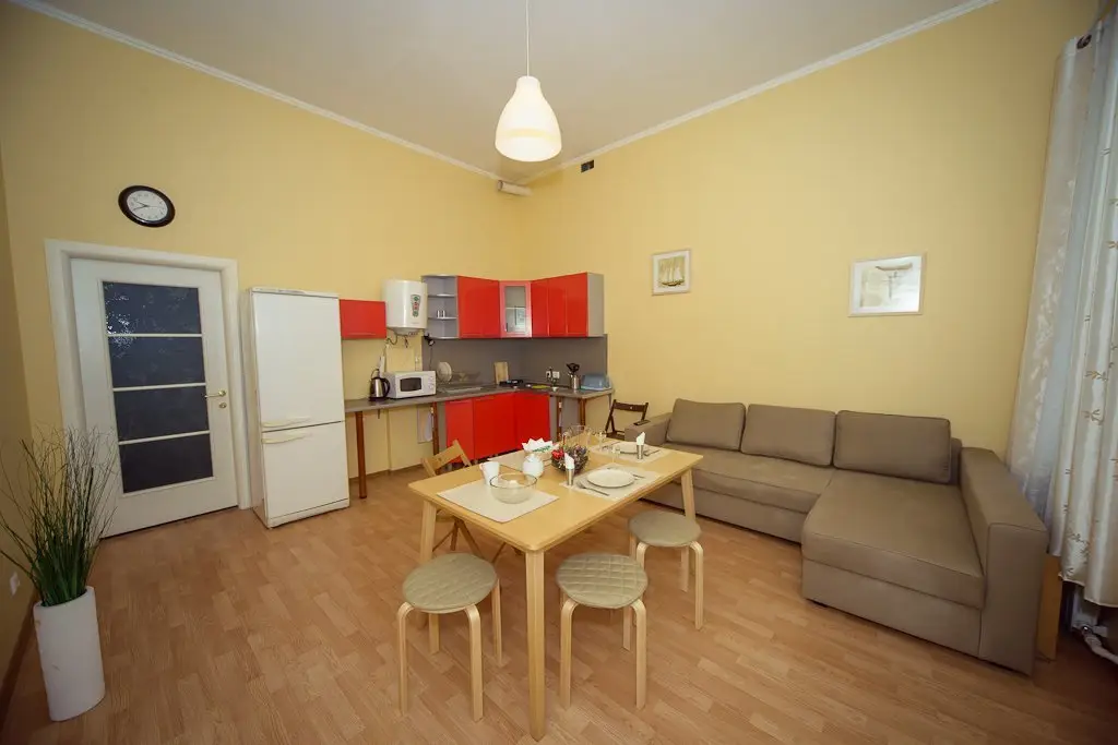 Санкт-Петербург: Sutkipeterburg on Kamennostrovskom 59 Apartments