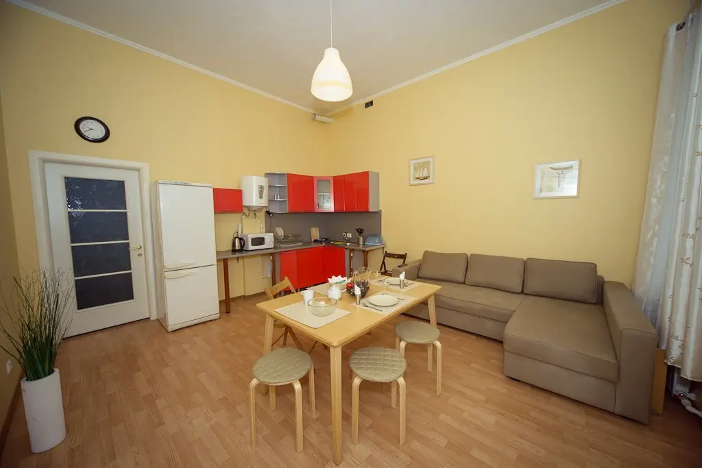 Санкт-Петербург: Sutkipeterburg on Kamennostrovskom 59 Apartments