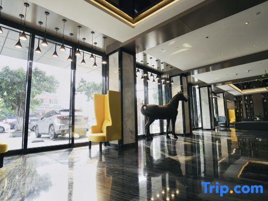 Гуанчжоу: Paco Hotel (Guangzhou Baiyun Airport Liantang Metro Station)