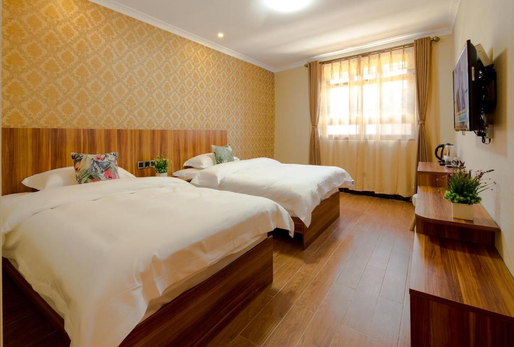 Шангри-Ла: Shangri_La Lamtin Youth Hostel