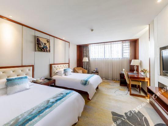 Нанкин: Zhenbao Holiday Hotel (Nanjing Olympic Sports Center)