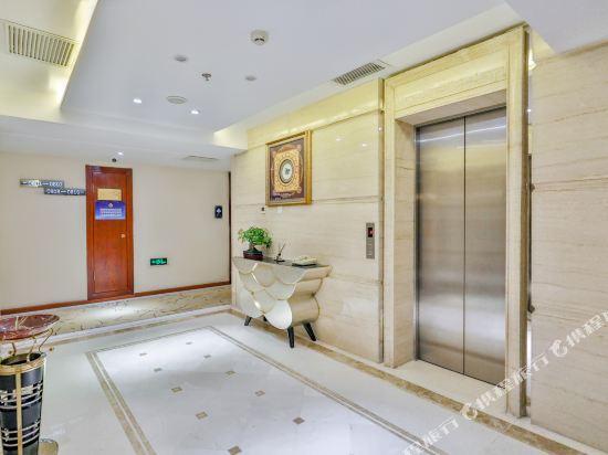 Пекин: Laurel Hotel