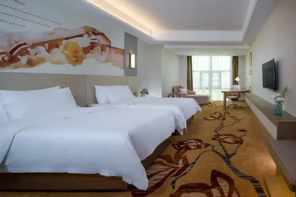 Ронгшан: Vienna International Hotel (Haikou Old Town High-speed Railway Station)