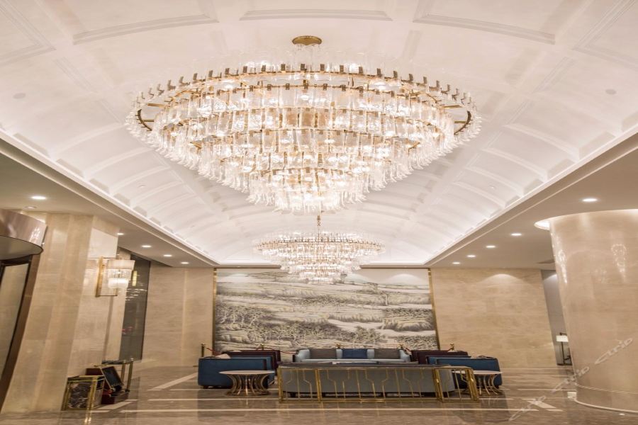 Наньпин: West City International Hotel