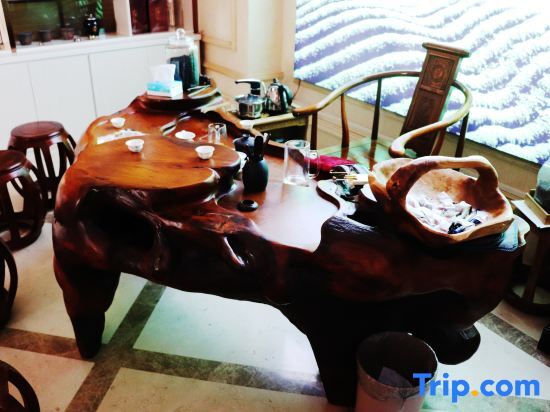 Интань: Vienna Hotel (Yingtan International Optical City Fangte Store)
