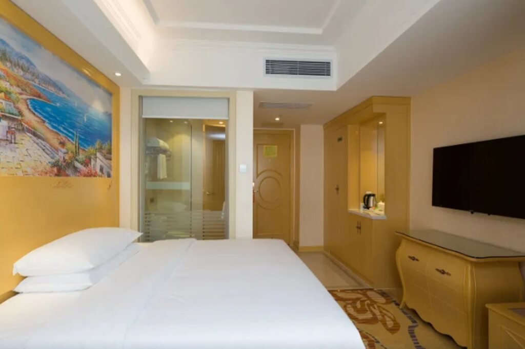 Гуанчжоу: Vienna Hotel (Guangzhou railway station & Xiaobei subway station)