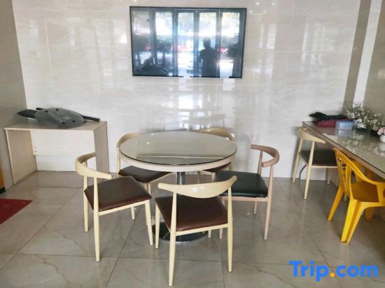 Шэньчжэнь: Xing Hang Heng Yue Hotel (Shenzhen Airport Terminal T3)
