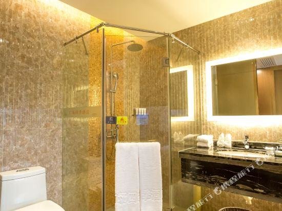 Шэньчжэнь: Guangchang Siji Hotel (Shenzhen Gongming Square Metro Station)